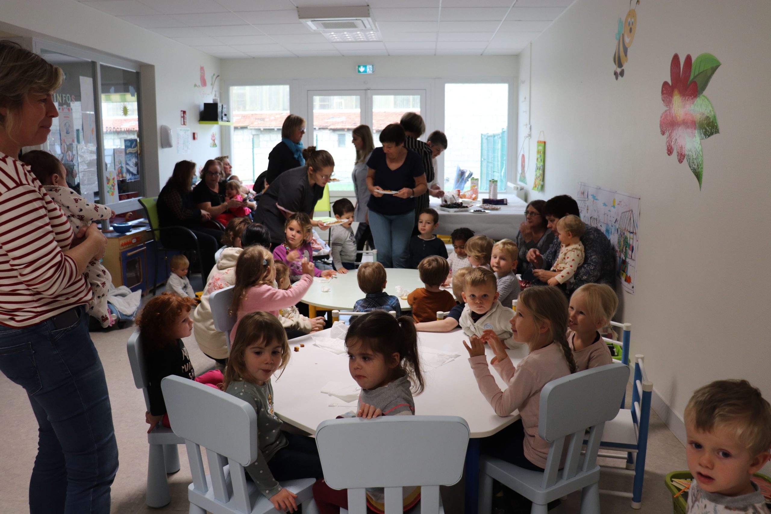 Lire la suite à propos de l’article Ce mois-ci c’était la semaine du goût à la crèche et au Relais Petite Enfance !