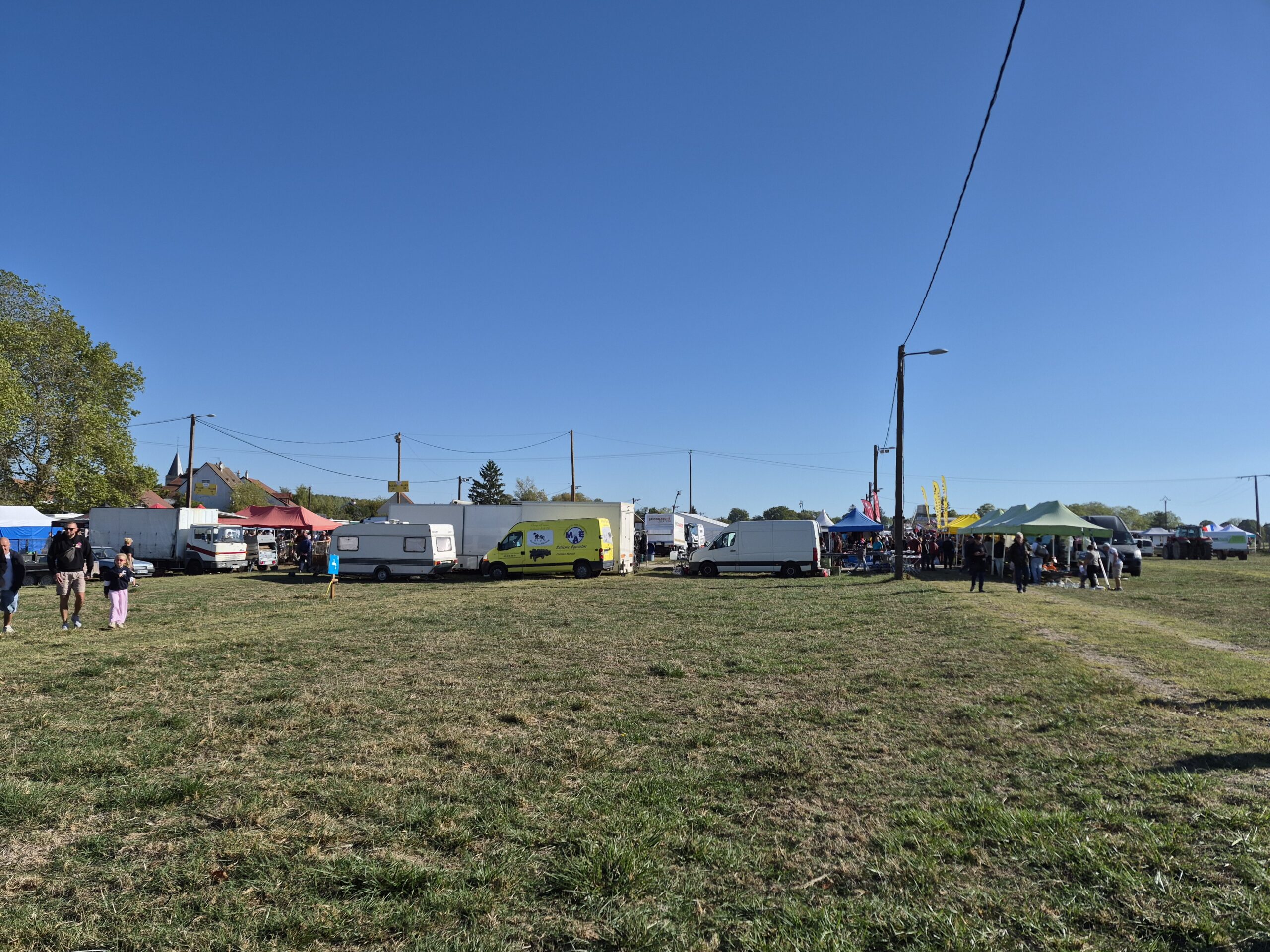 Vous consultez actuellement 30 000 visiteurs et un parfum de Stade de France : le succès historique de la foire de Longwy-sur-le-Doubs